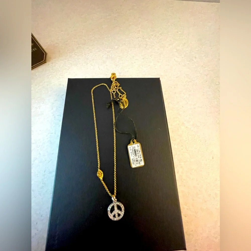 Juicy Couture Peace Sign Necklace with CZ *Brand New with Tags* - Picture 5 of 11